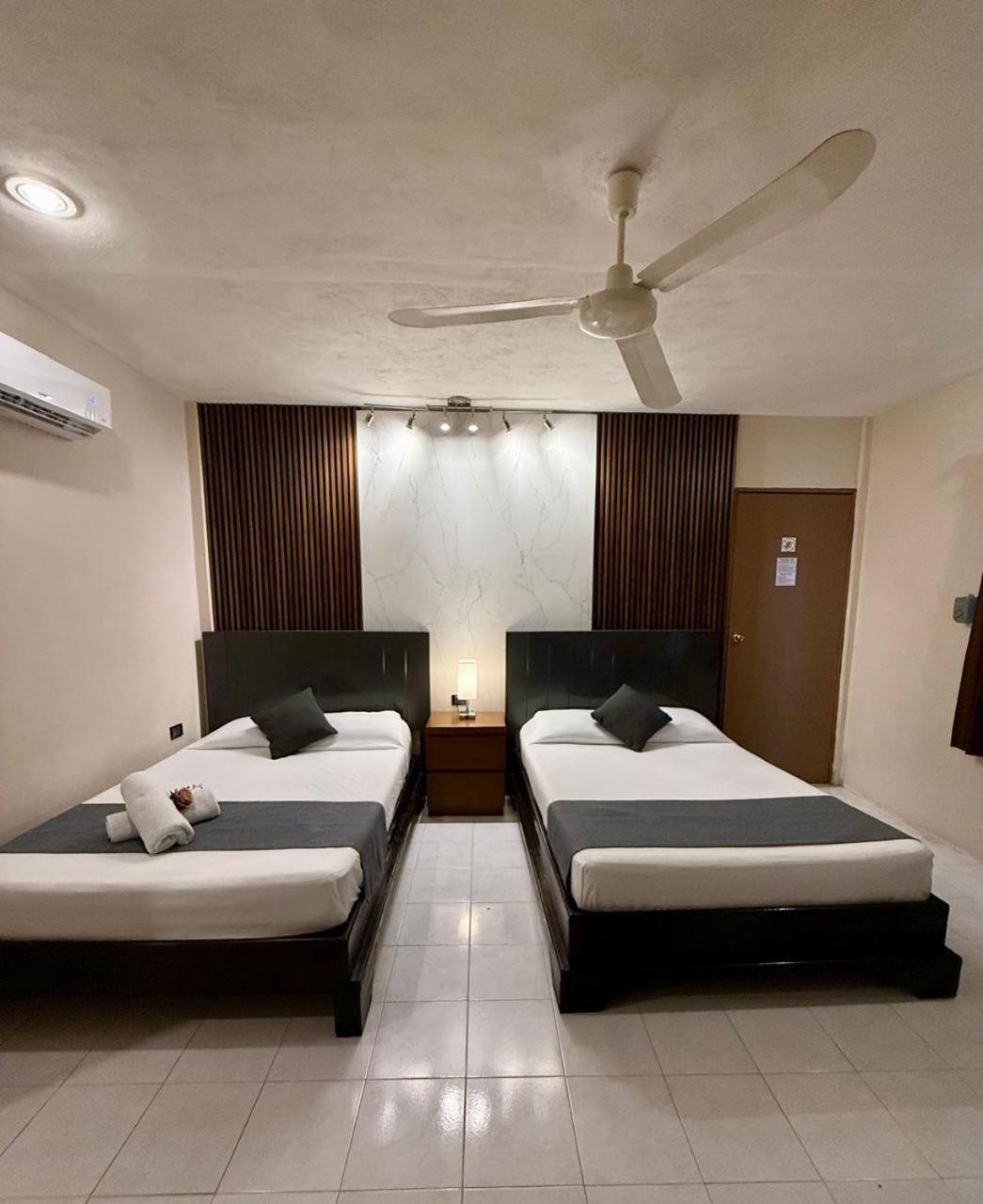Hotel Baroni Progreso  Exterior photo